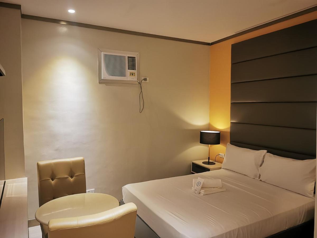 Yes Hotel Pandi Bulacan Eksteriør billede