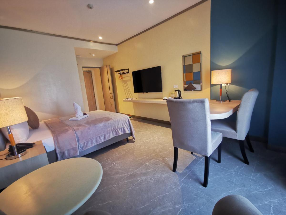 Yes Hotel Pandi Bulacan Eksteriør billede