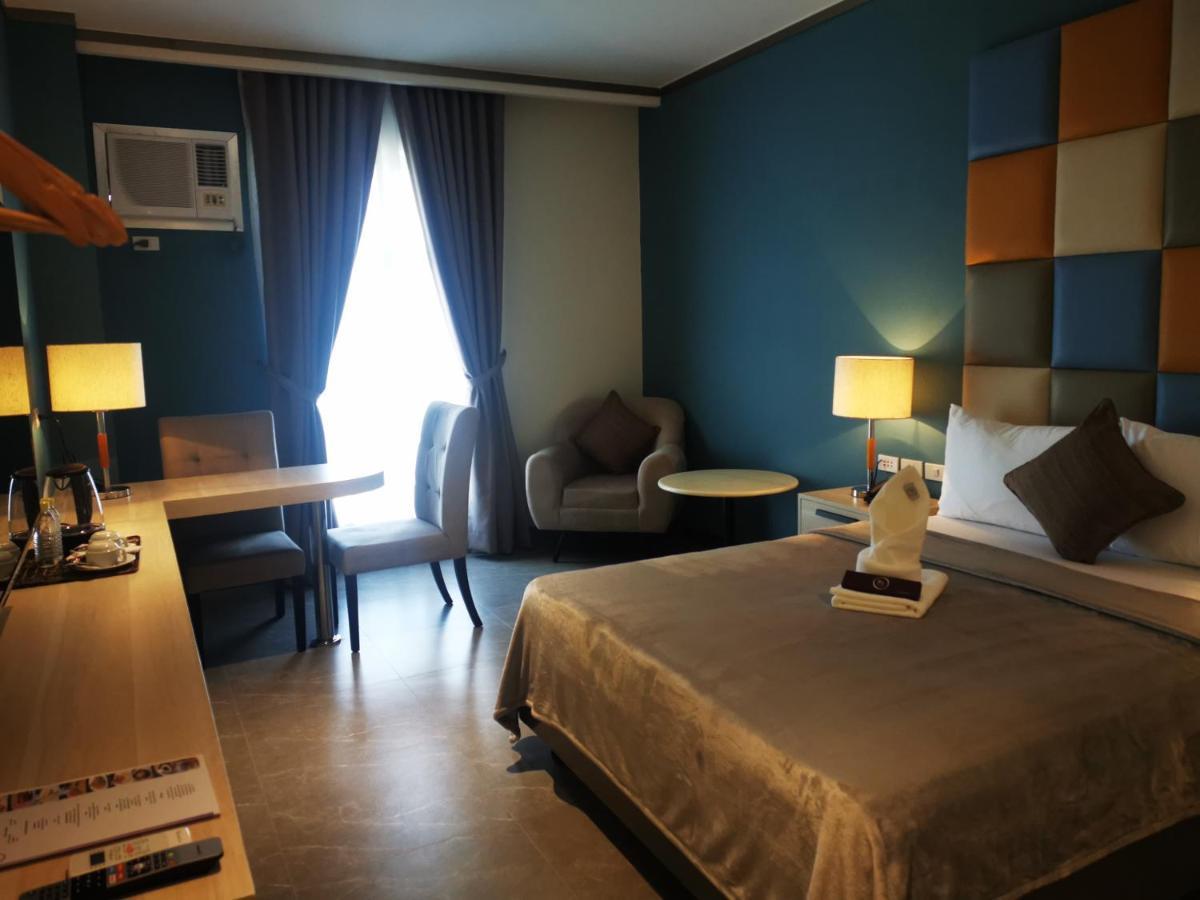 Yes Hotel Pandi Bulacan Eksteriør billede